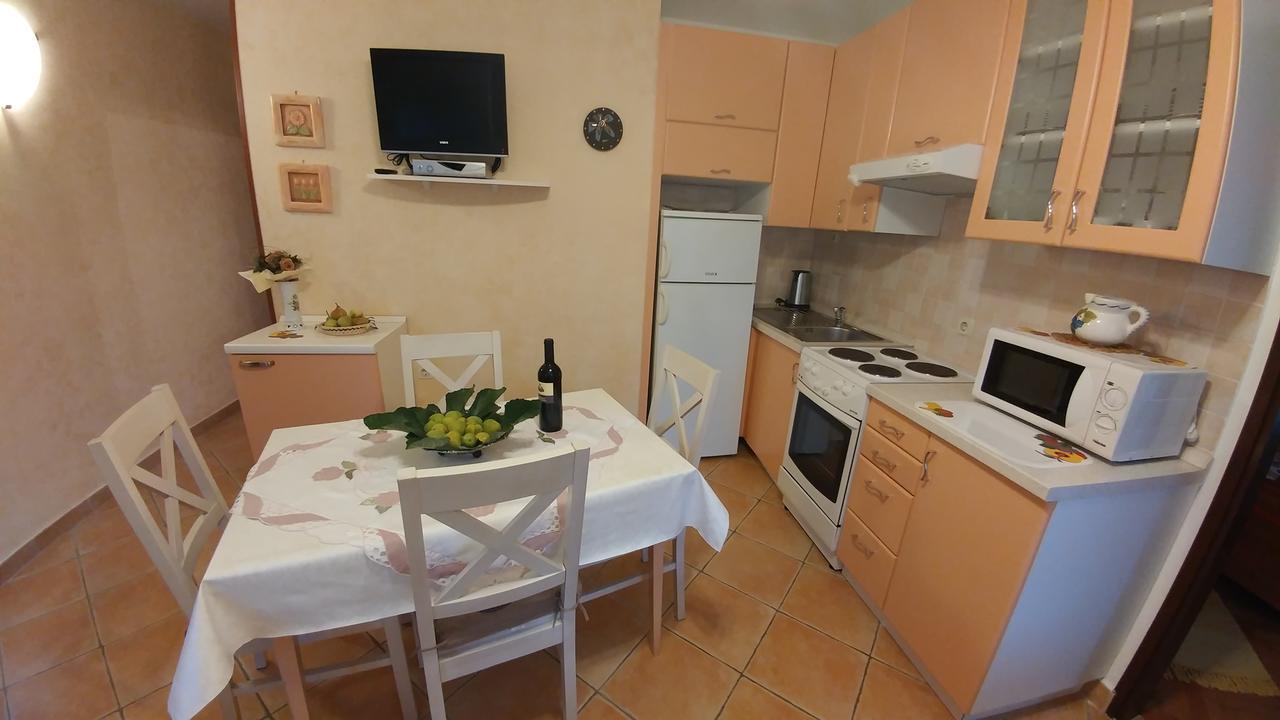 Apartment Otilija *
